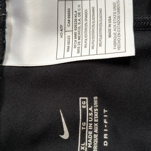 Nike- Black Dri-fit Performance Capri Leggings Neutral Gym Workout Sz.XL - Picture 6 of 6